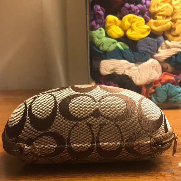 Coach Red/Burgundy & Silver Signature C Sunglasses with Brown Signature C Case - Picture 12 of 14